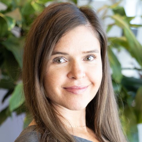 /static/apps/cms/news/1639/Natalie Farwell 500.jpg